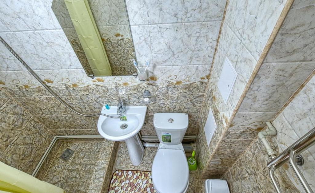 Апартаменты На Улице Клочкова, 128 Almaty Bagian luar foto